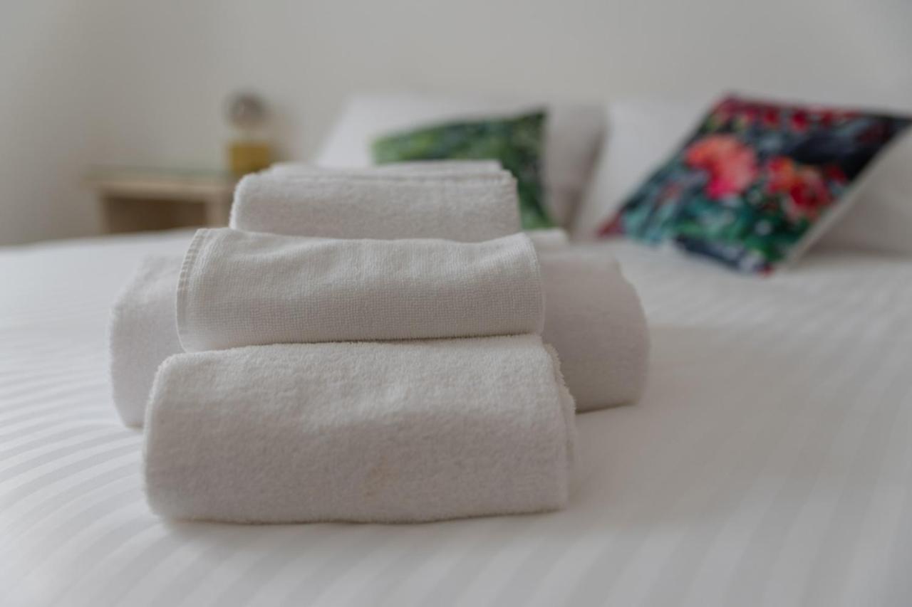 Living Sestri Airport Apartment Генуа Екстериор снимка