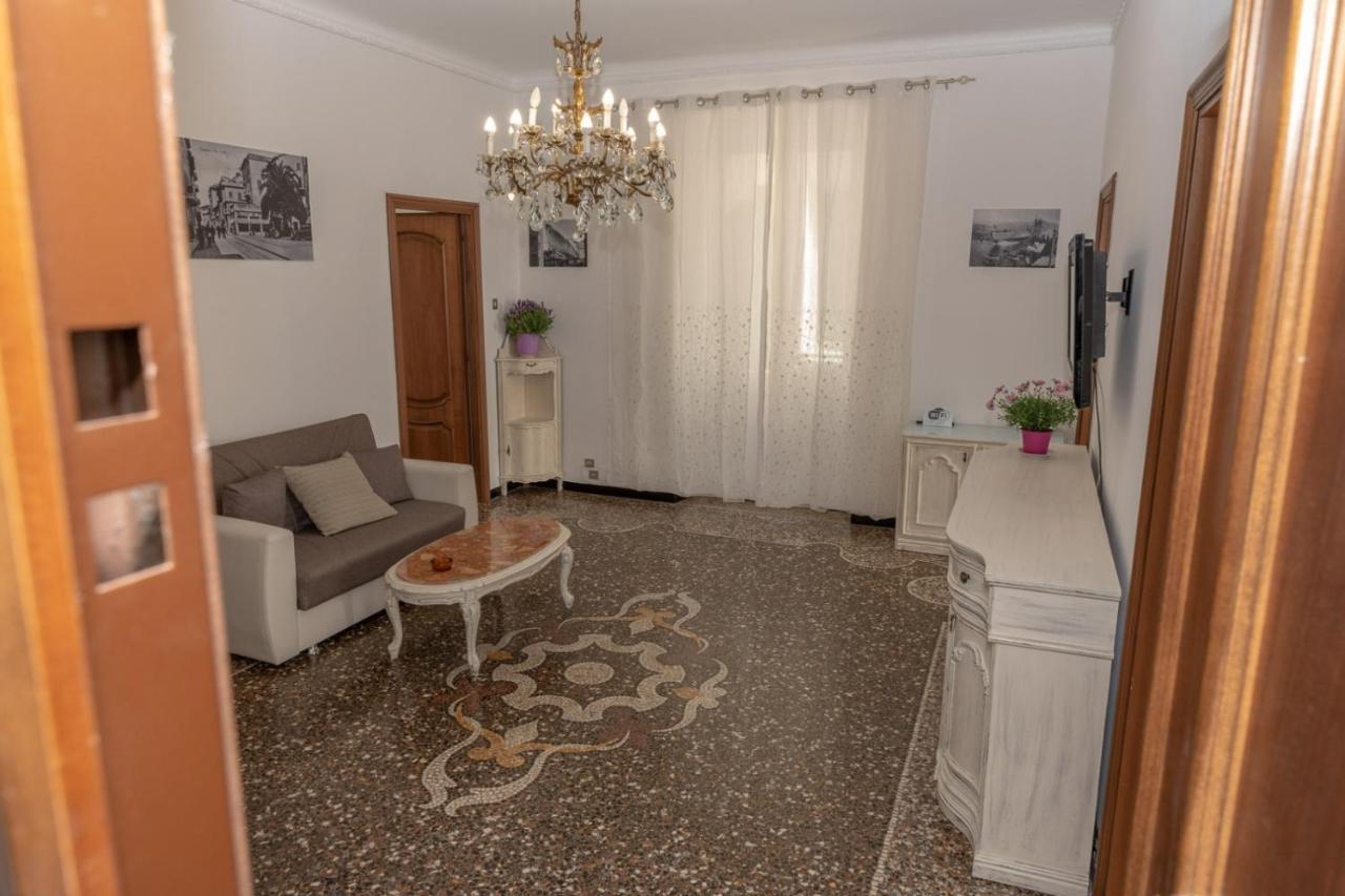 Living Sestri Airport Apartment Генуа Екстериор снимка